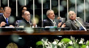 “A constituição de 1988 foi a refundação de democracia brasileira”, diz Lula no Senado