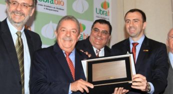 Lula recebe homenagem em reconhecimento ao trabalho em prol do Biodiesel