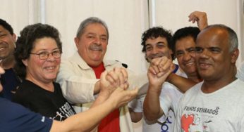Lula se reencontra com movimento de pessoas atingidas pela hanseníase