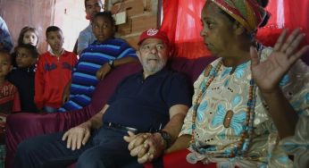 “Aqui a gente não é nada” – Lula conhece Dona Fátima, da Vila Soma