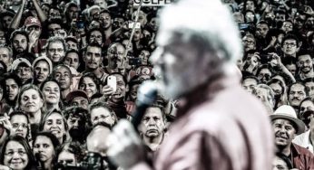AO VIVO: Lula fala em São Paulo