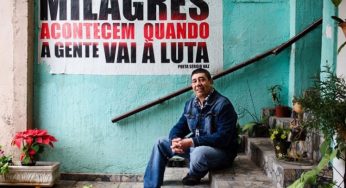 “Um país sem democracia é um lugar ilegal, sem alvará de funcionamento”, diz Sérgio Vaz
