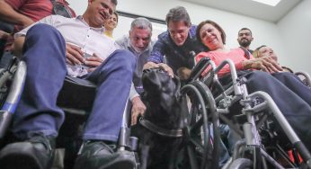 Haddad assume compromisso com pessoas com deficiência e fala sobre combate às fake news