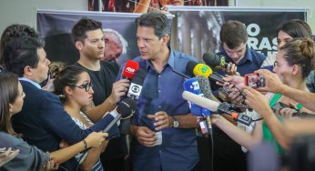 Haddad afirma que chegou a hora de se defender dos ataques e falsas notícias