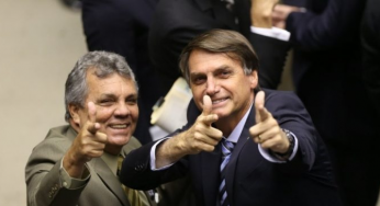 Bolsonaro convida condenado por pedir propina para participar de seu governo