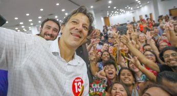 No Ceará, Haddad reforça defesa de Lula Livre e diz que democracia precisa de oposição
