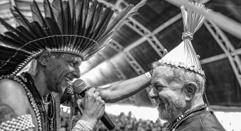 No Acampamento Terra Livre, povos indígenas entregam carta aberta a Lula