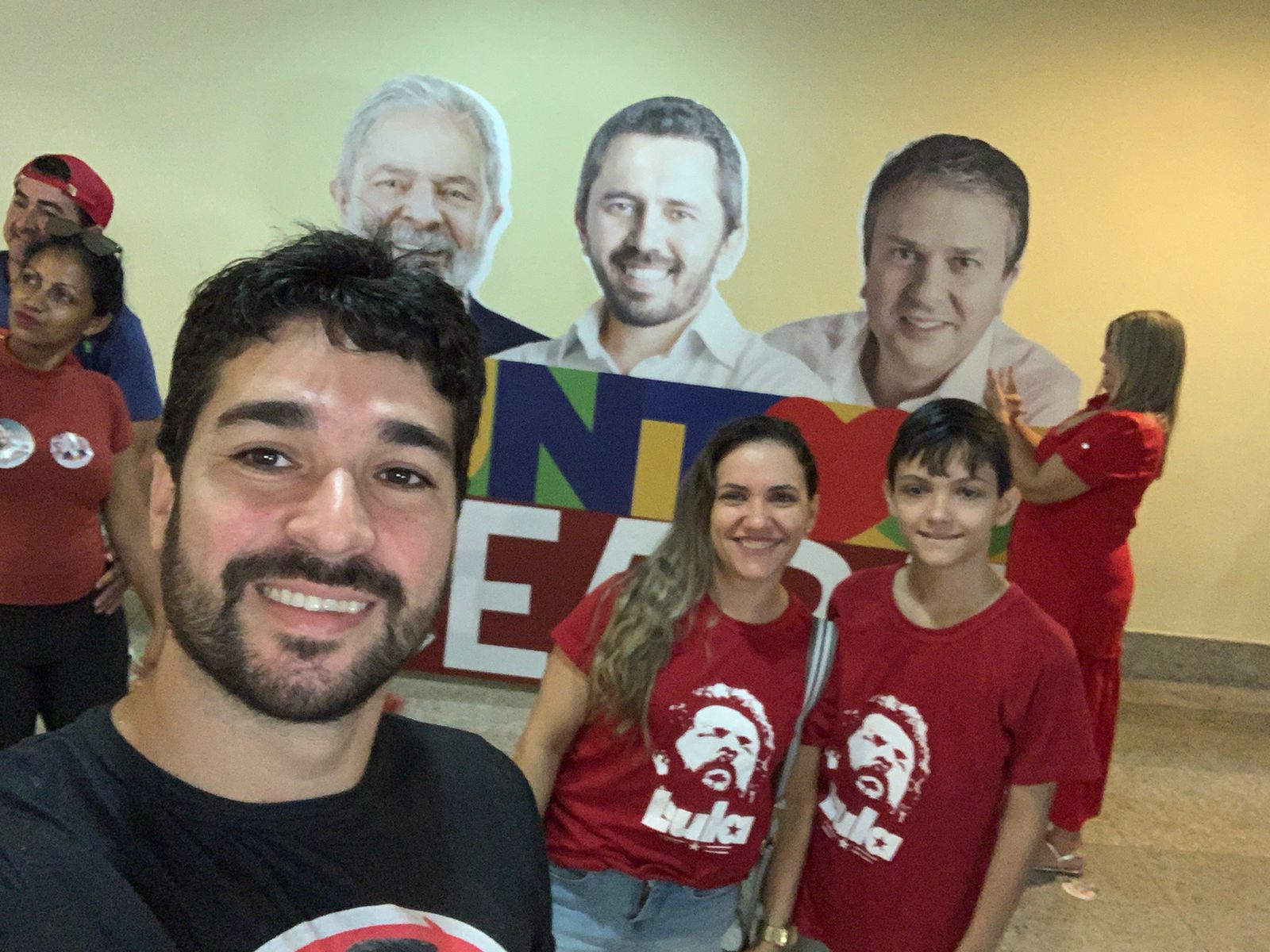 Ceará é Lula: grupo do zap virou encontro com ex-presidente em Fortaleza