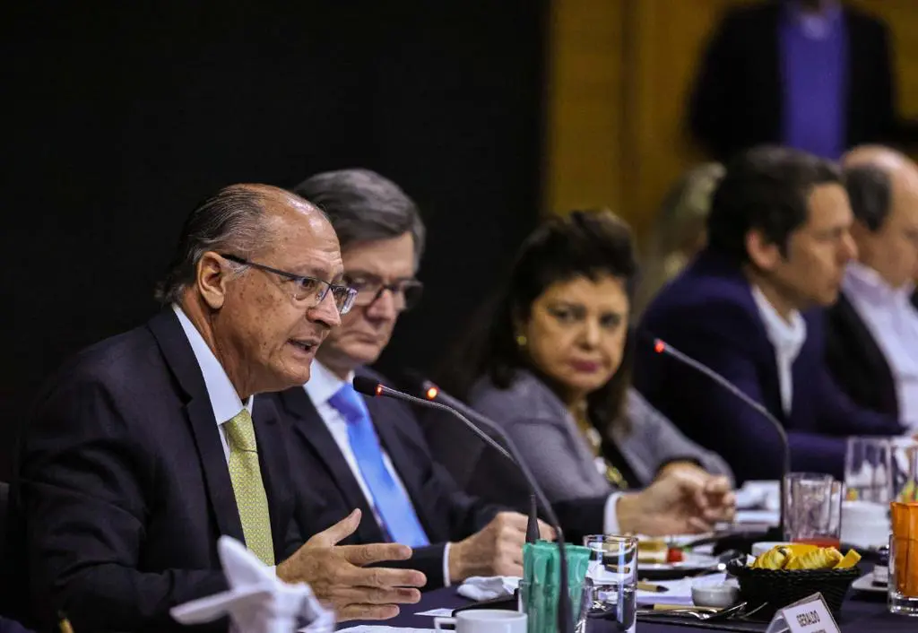 Ex-governador Geraldo Alckmin em encontro com varejistas