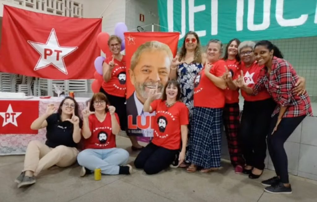 Comitês Populares Lula Presidente levam alegria a todo país