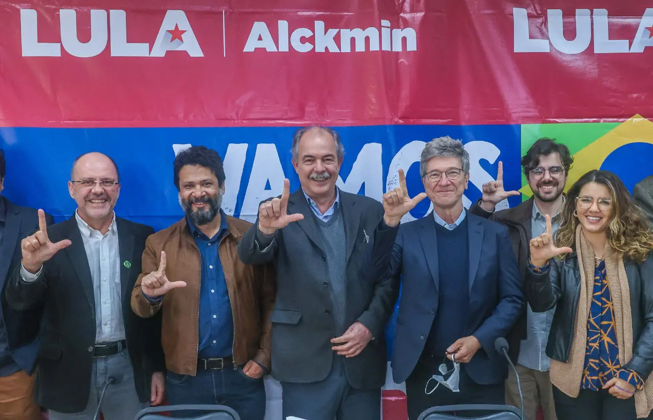 Jeffrey Sachs diz que o mundo está carente de lideranças como Lula