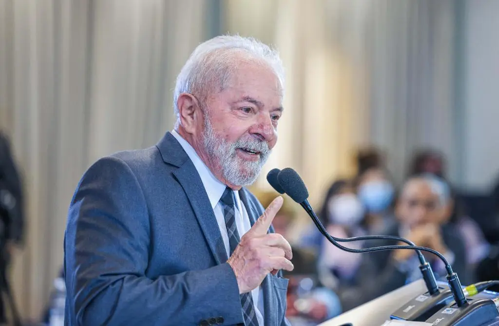 Lula fala com correspondentes de veículos estrangeiros