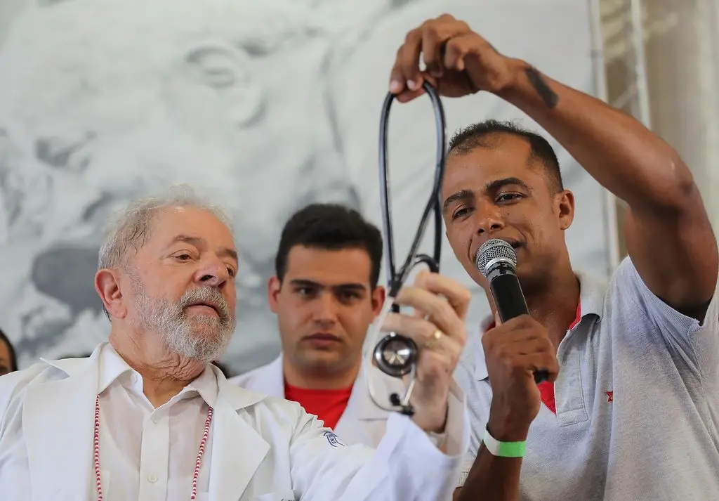 Governos Lula valorizaram a Saúde