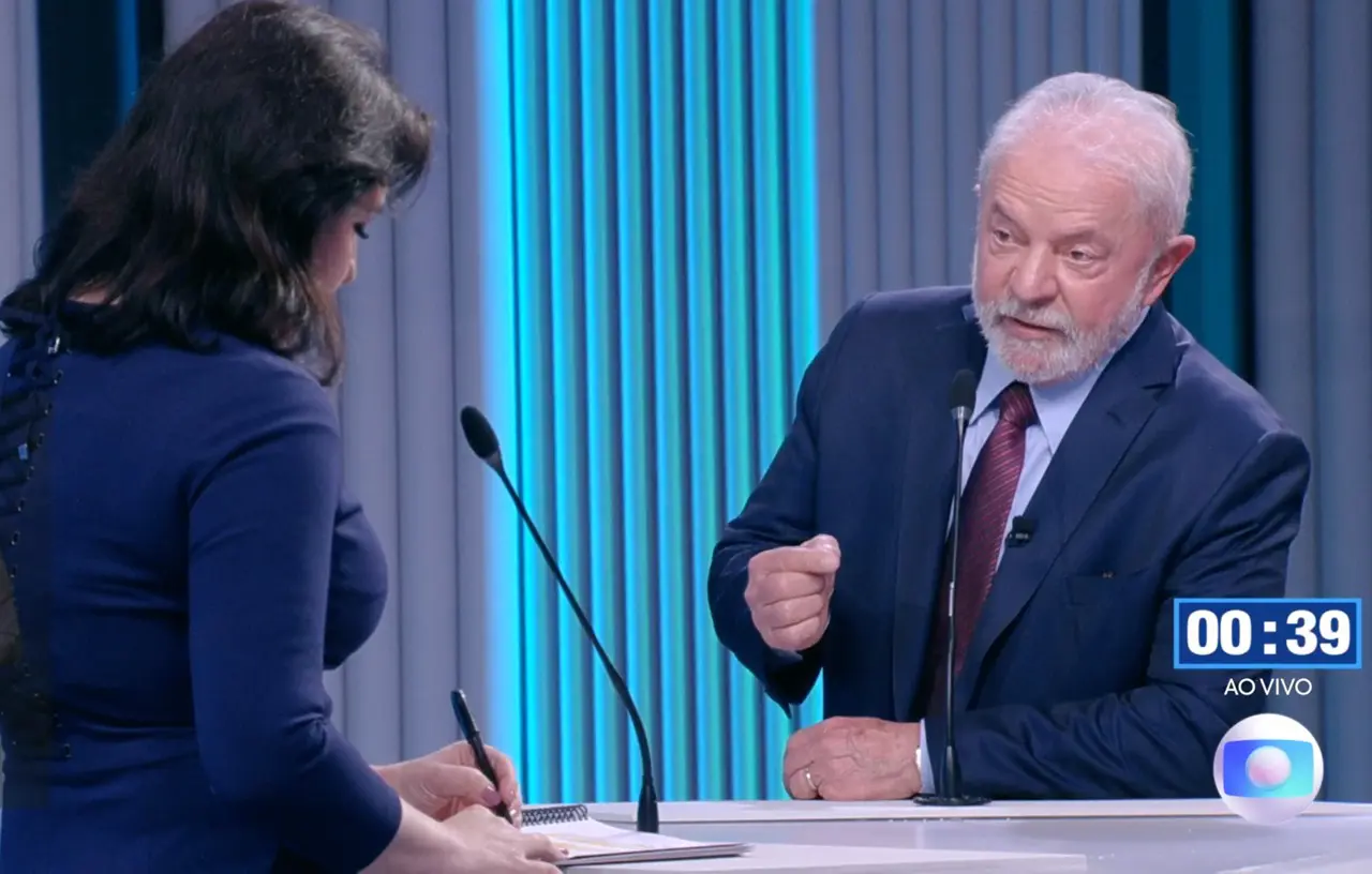 Lula e Simone Tebet no debate da Globo
