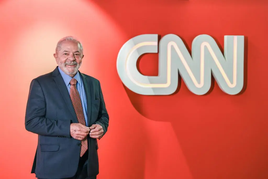 Brasil precisa restabelecer protagonismo internacional, diz Lula