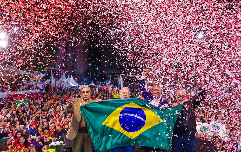 Brasil será nação geradora de felicidade e de oportunidades, diz Lula