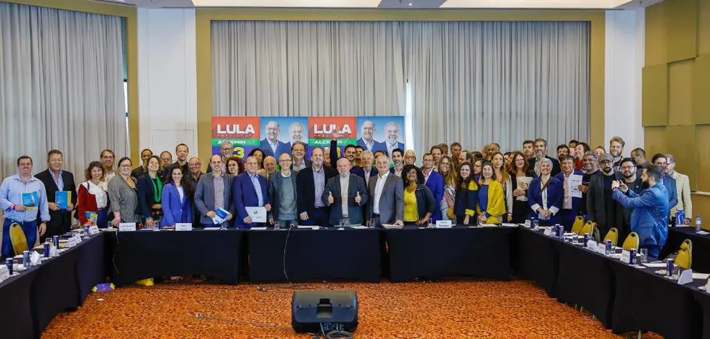 Queremos fazer com que as pessoas voltem a viajar e a conhecer o país, diz Lula