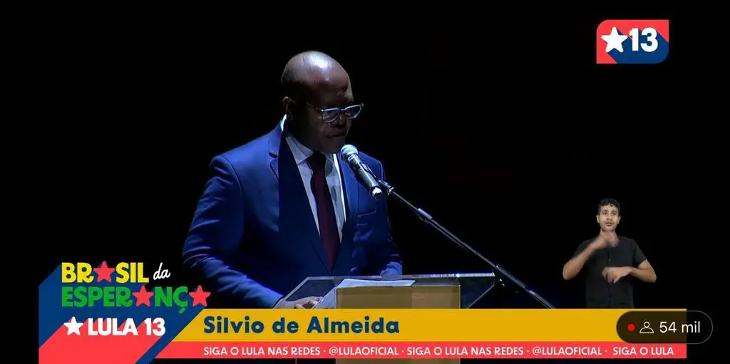 No ato Brasil da Esperança, Silvio Almeida diz que voto em Lula carrega esperança