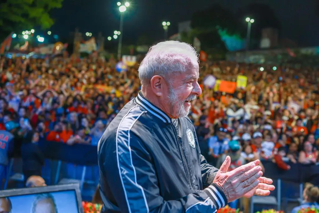Lula diz que trabalhador terá direitos
