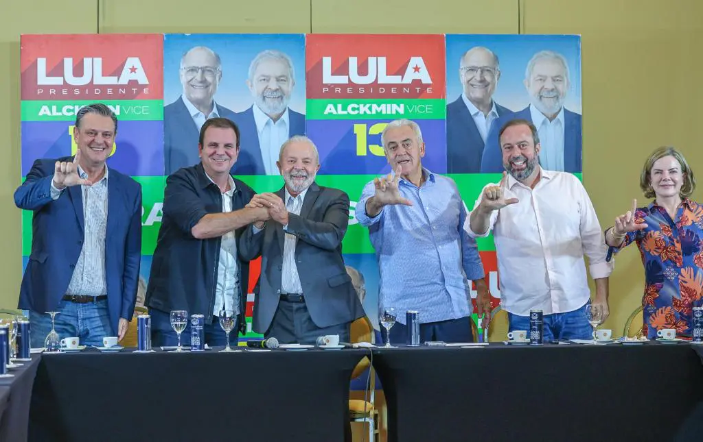 Lula diz que religião tem que ser tratada com seriedade