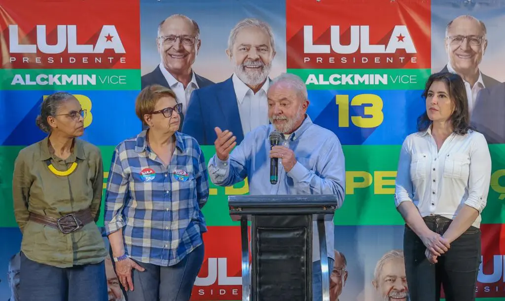 Em Juiz de Fora, Lula diz que Prouni e Fies voltarão com força