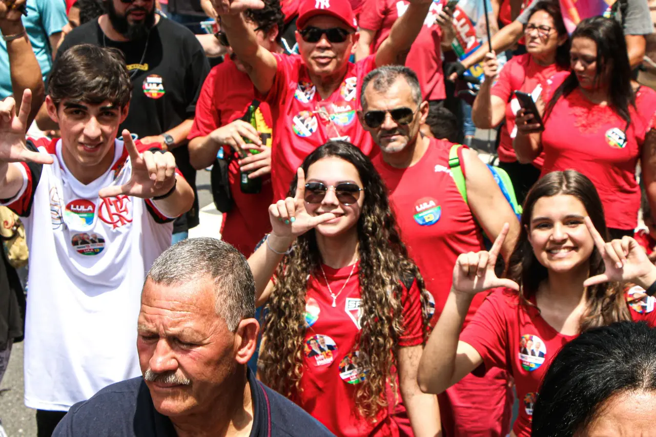 Mobilização nacional para vitória de Lula começa com #Sextou neste dia 7 de outubro