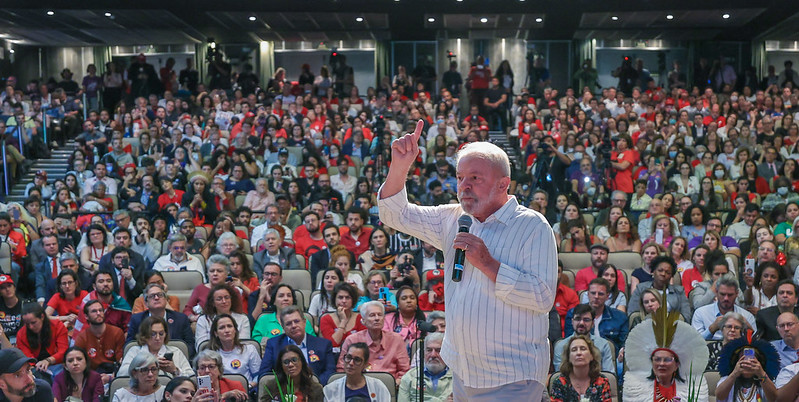 Lula: unificar o Brasil e governar com todos os setores da sociedade