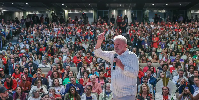 Lula: unificar o Brasil e governar com todos os setores da sociedade
