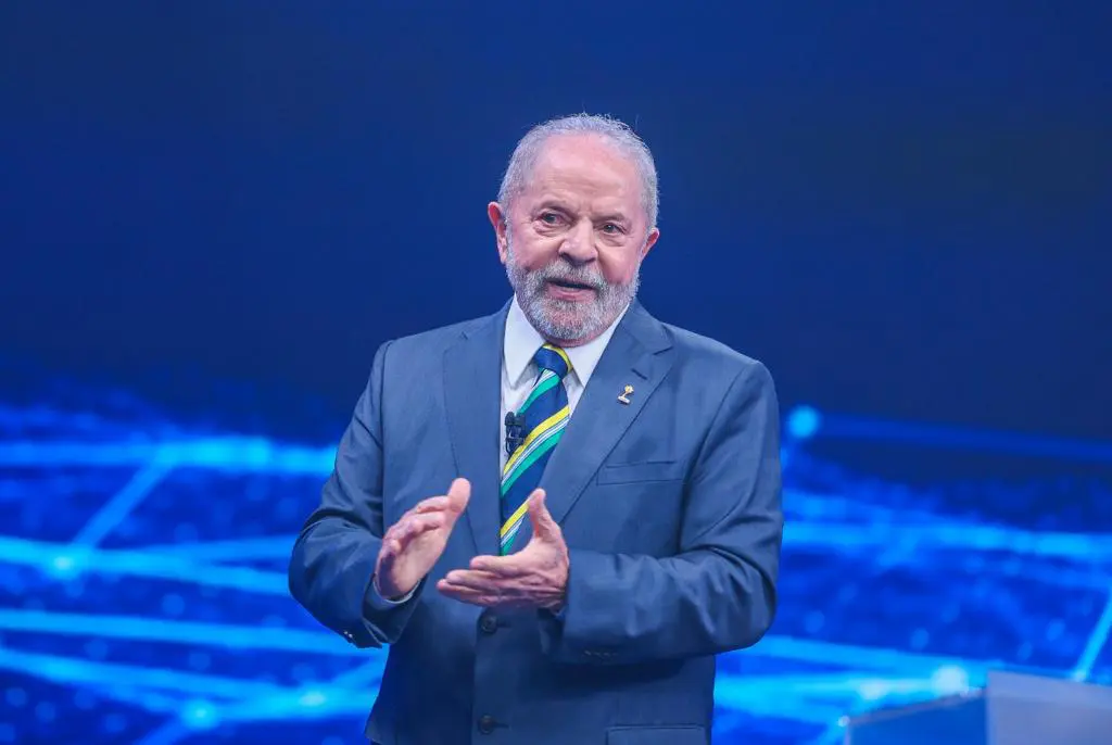 Lula: vamos recuperar déficit educacional junto com governadores e prefeitos