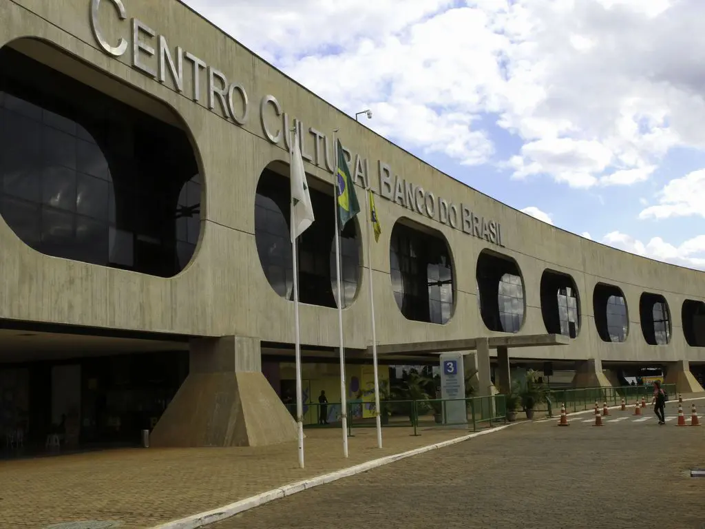 Nota à imprensa: Assessoria não produziu publicação com perfil da equipe de transição