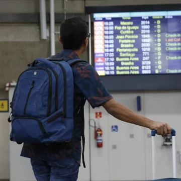 Brasil supera marca de 5,2 milhões de turistas internacionais no primeiro semestre de 2026