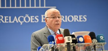 Ministro Mauro Vieira ressalta que Brasil teve 30 reuniões com os EUA para negociar o tarifaço