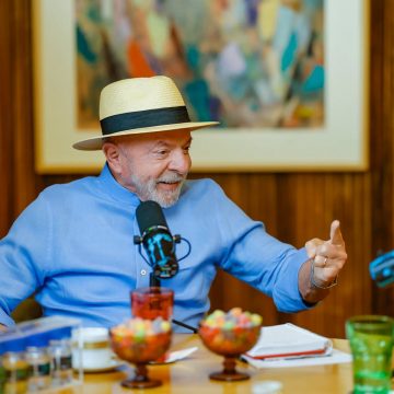 Lula enfatiza importância de investimentos públicos para dinamizar economia: “Governar é tomar decisões” 