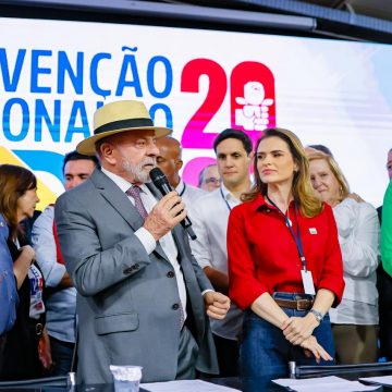 PDT oficializa apoio à reeleição de Lula